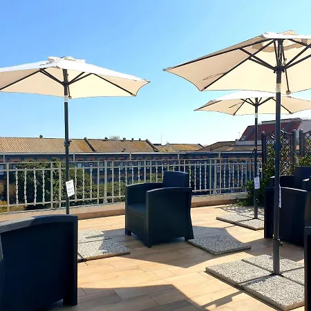 Musica E Mare 住宿加早餐酒店 *